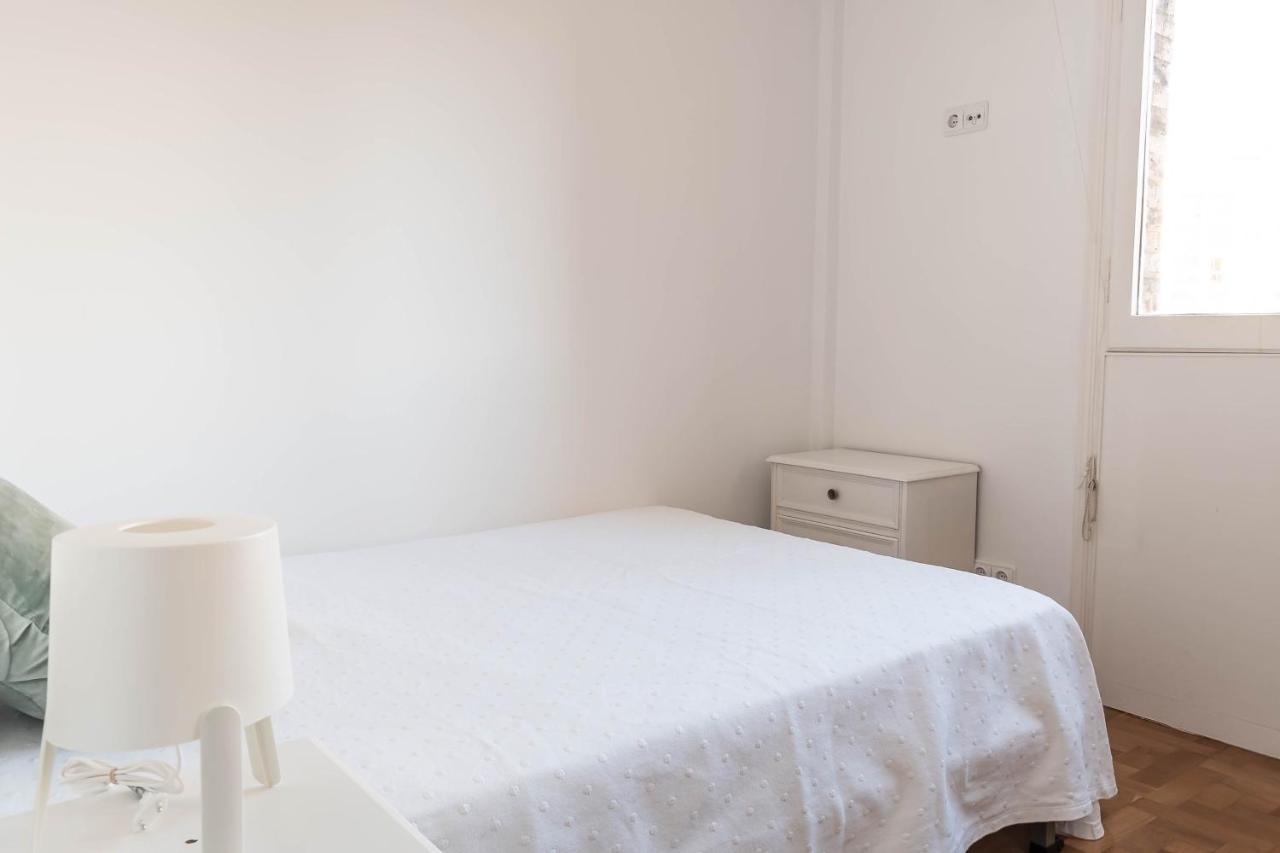 Apartamento Luminoso, Funcional Y Amplio En Zona Hospitalaria Pamplona Exteriér fotografie