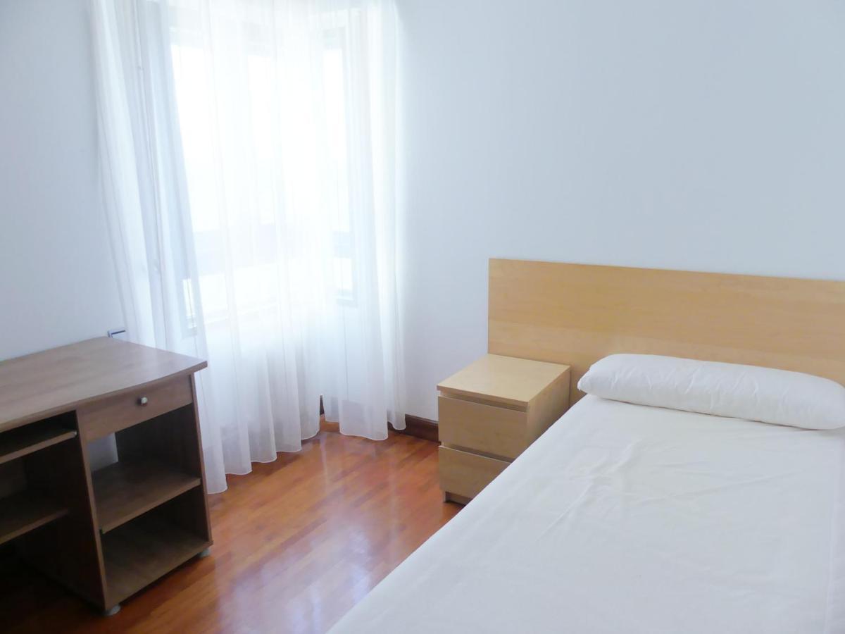Apartamento Luminoso, Funcional Y Amplio En Zona Hospitalaria Pamplona Exteriér fotografie